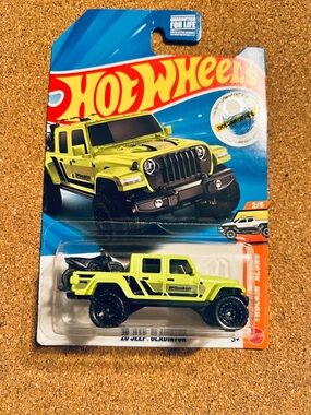 Hot Wheels 20 Jeep Gladiator with Truck - Bright Lime Green